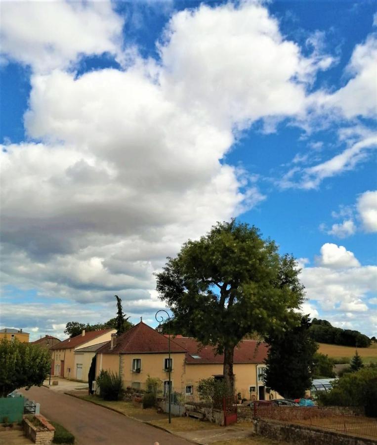 Les Gremilles Bed & Breakfast Bassoncourt ภายนอก รูปภาพ