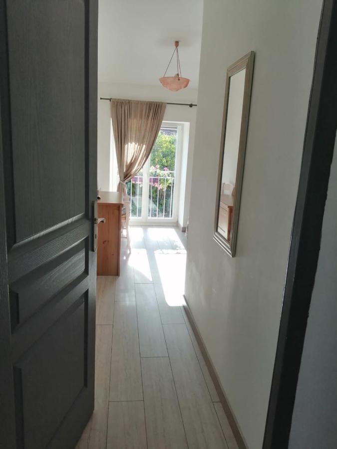Les Gremilles Bed & Breakfast Bassoncourt ภายนอก รูปภาพ